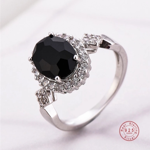 Jewelry - New 925 sterling silver round black CZ crystal rin